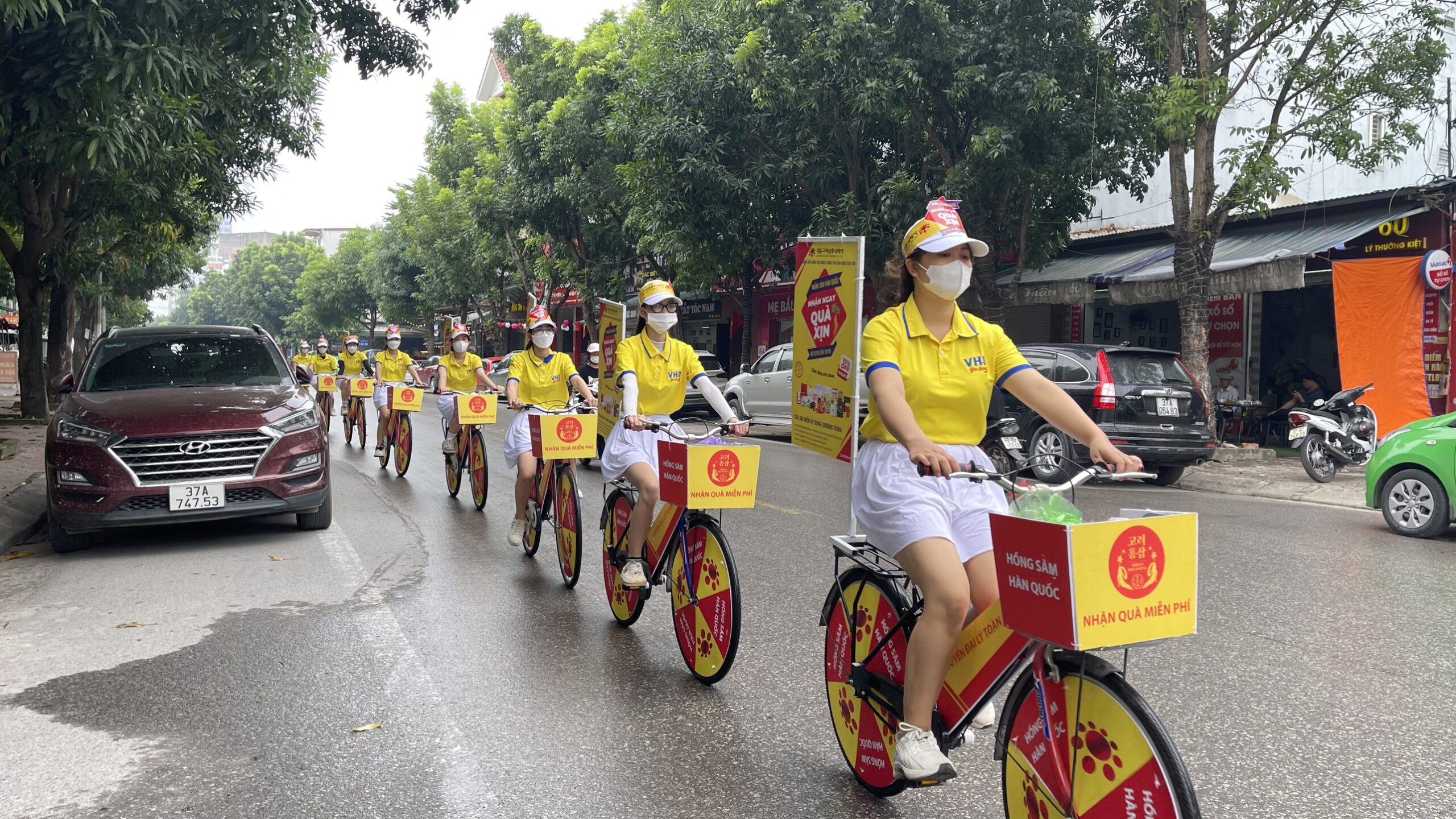 Roadshow - Hành trình chinh phục những người khó tính